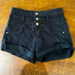High waisted black shorts!!
